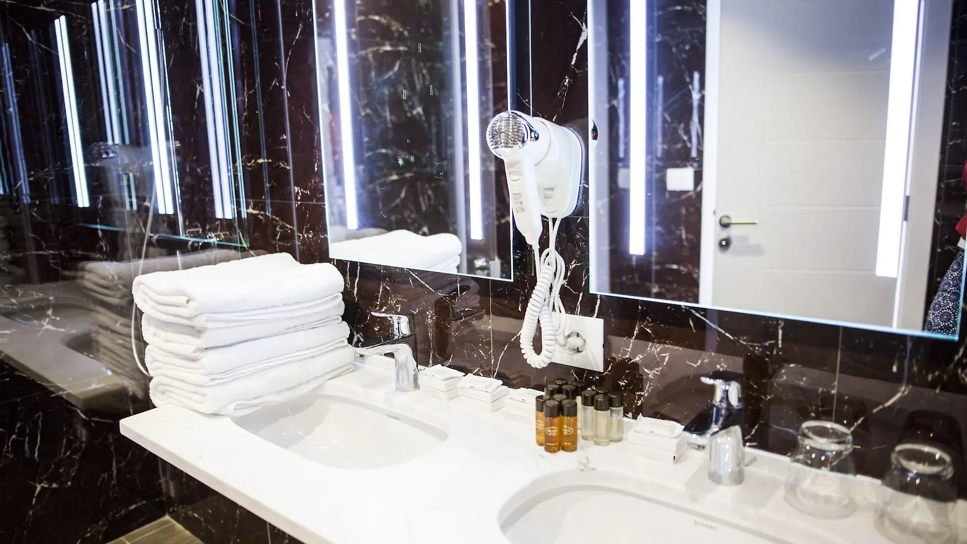 Prestige Resort Durres Qerret Hotel